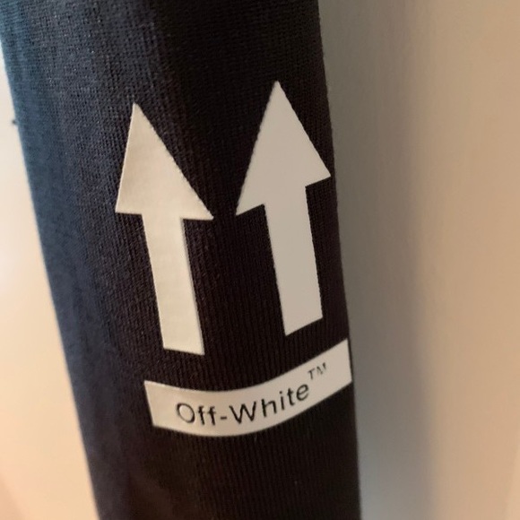 Off White X Nike Activewear Top - Picture 8 of 8